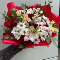 как найти Надежную онлайн доставку роз в Москве